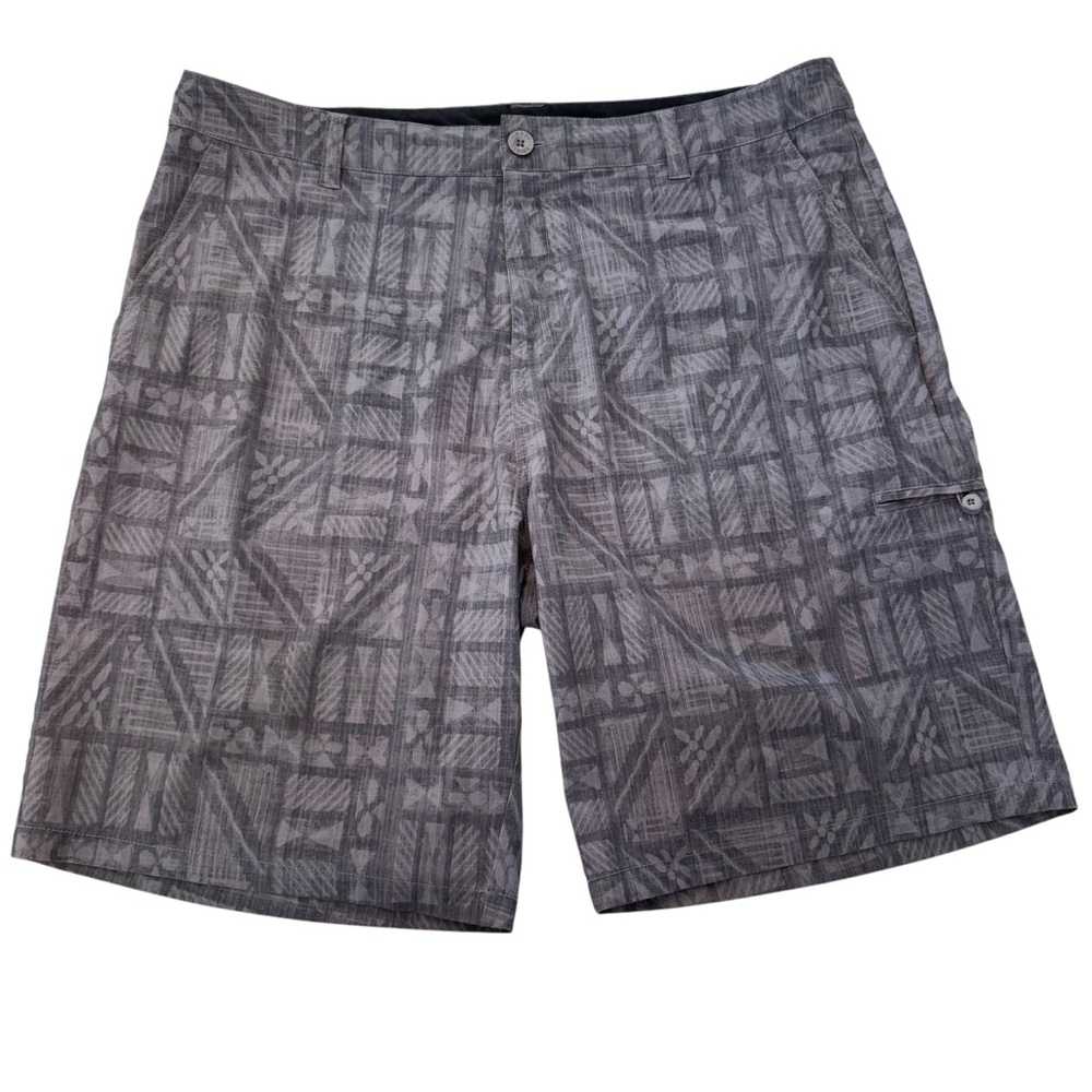 Crazy Shirts Expedition Hybrid Shorts Men 40 x 11” Gray Geometric Hawaiian Cargo